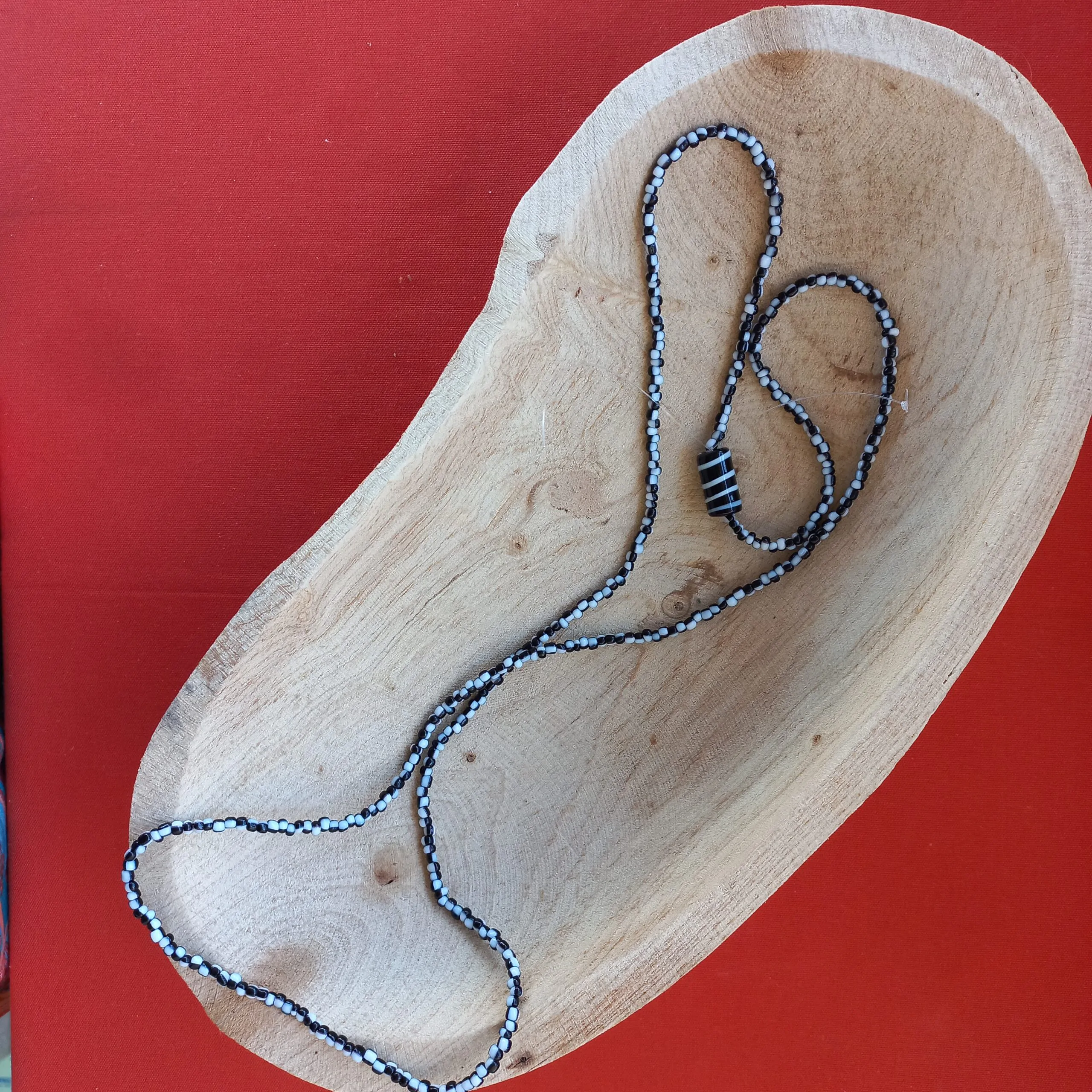 Guia de Omolu Guia de Obaluaê Guia Branca e Preta