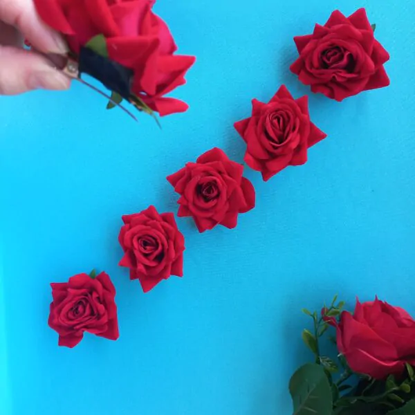 Presilha pomba gira - rosa vermelha